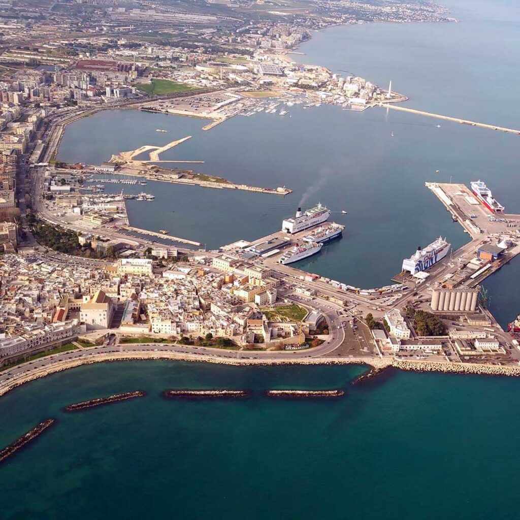 Bari porto